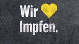 Edeka liebt eigentlich Lebensmittel. Für #ZusammenGegenCorona lieben sie das Impfen. 