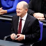 Olaf Scholz (SPD) freut sich nach seiner Wahl zum Bundeskanzler
