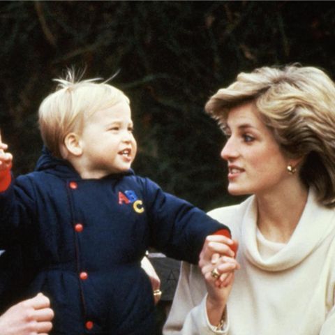 Trennungen, Alkohol-Exzesse und Konflikte: Diese Skandale hat Queen Elizabeth II schon miterlebt.