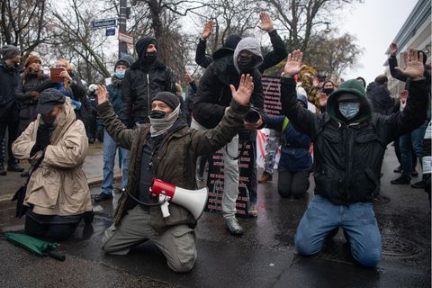 Pia Lamberty: Sozialpsychologin über Radikalisierung der Corona-Proteste: "Viel zu häufig wurde nicht reagiert"