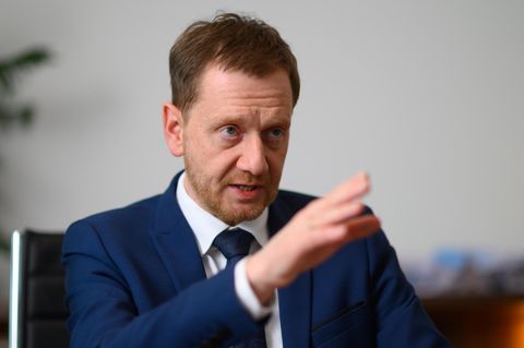 Michael Kretschmer (CDU), Ministerpräsident von Sachsen zu Gast bei Caren Miosga