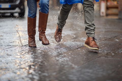 Empfindliche Schuhe müssen imprägniert werden