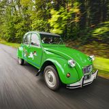 Patrick W. 1987 Sausss Ente  Es war Liebe auf den ersten Blick! So etwas hatte ich noch nie bei einem Auto erlebt.