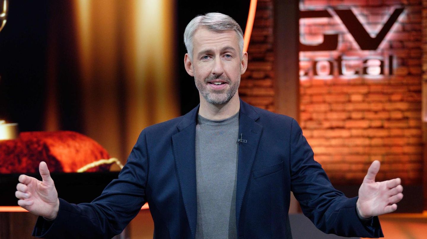 Stadium ban for “TV Total” presenter: Pufpaff offers BVB fan friendship