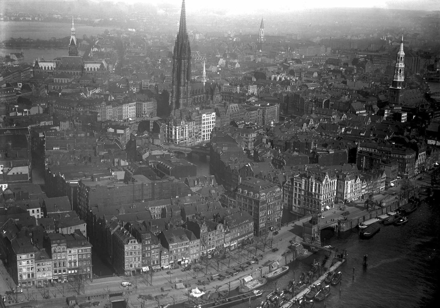 Hamburg in Luftaufnahmen von 1930