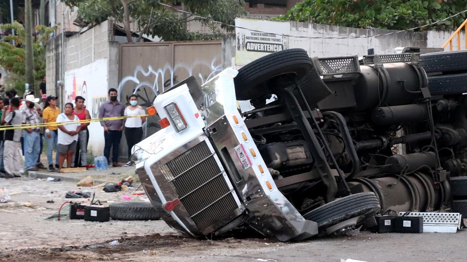 Ron DeSantis: Migrants flown out to another state: Sheriff investigates Florida governor Ron DeSantis: Migrants flown out to another state: Sheriff investigates Florida governor