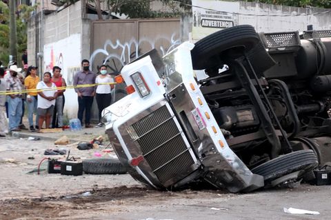 Mexiko: In scharfer Kurve umgekippt: Dutzende Migranten sterben bei schwerem Lkw-Unfall