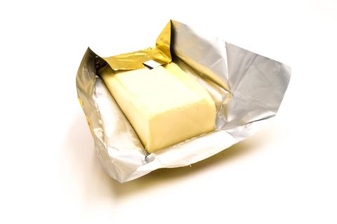 Butter in einer geöffneten Packung
