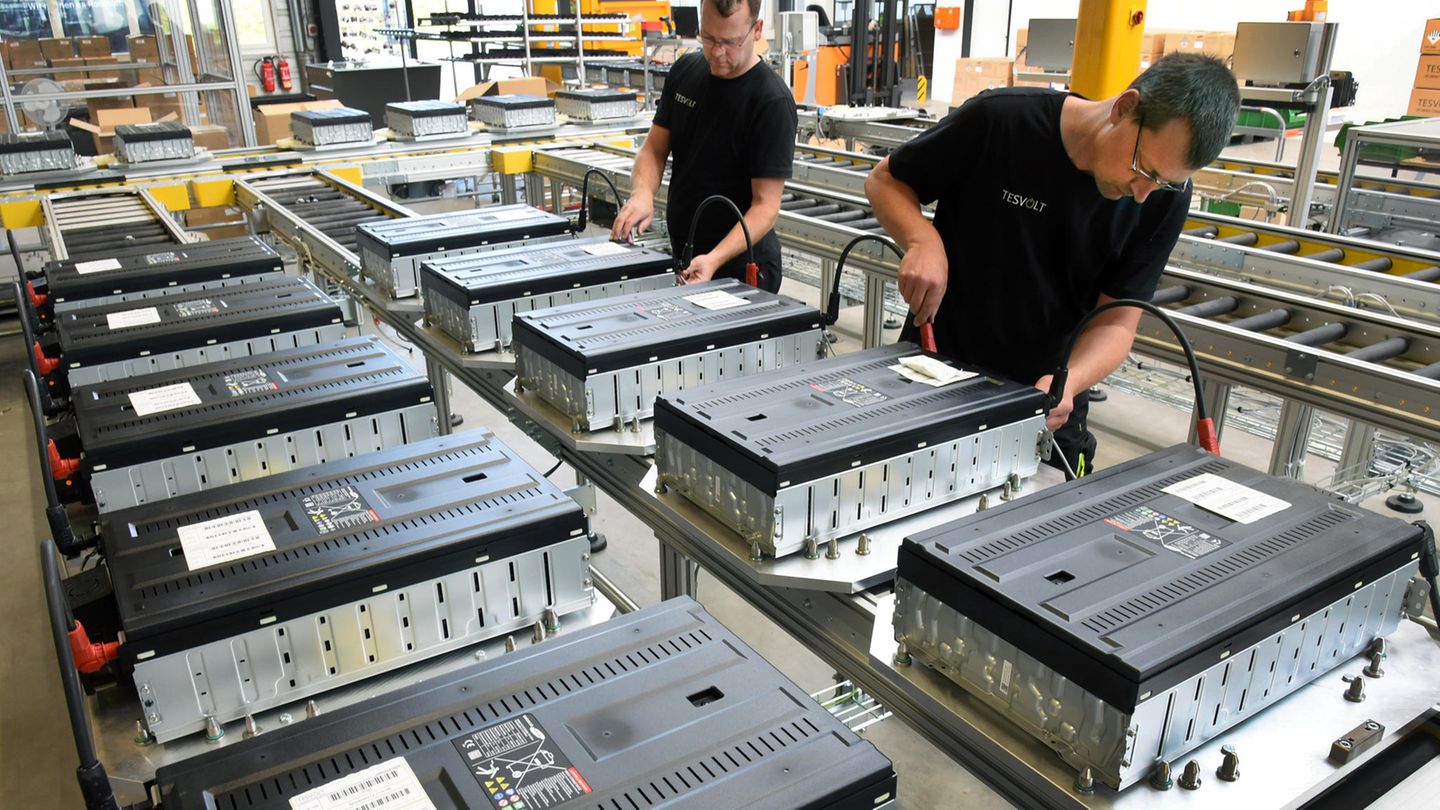 Tesvolt hat die erste Gigafactory für Batteriespeicher in Europa gebaut