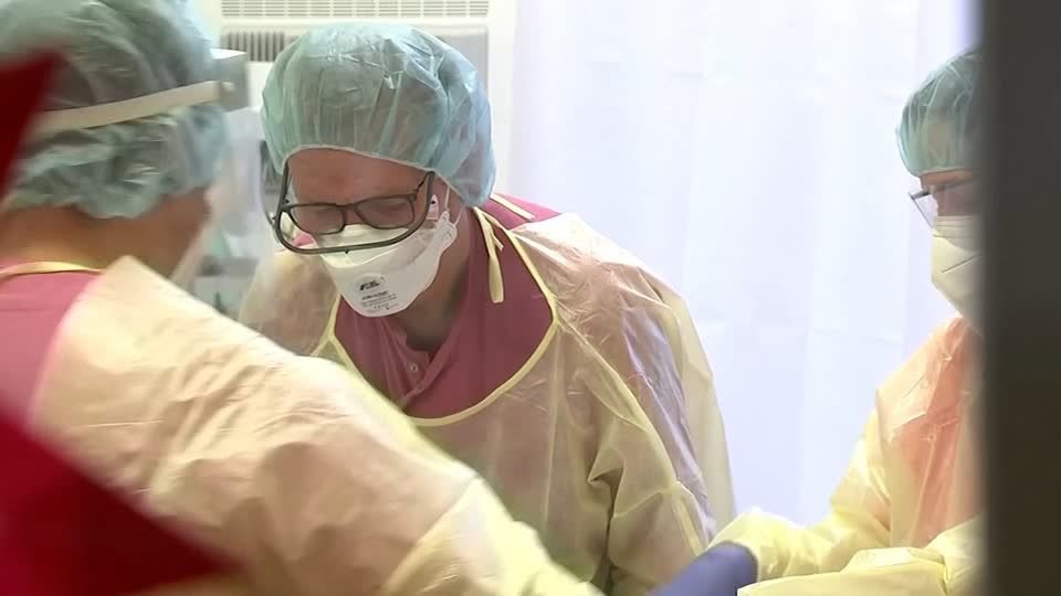 Video: "Schade, dass jetzt Druck auf Pflegende ausgeübt wird"