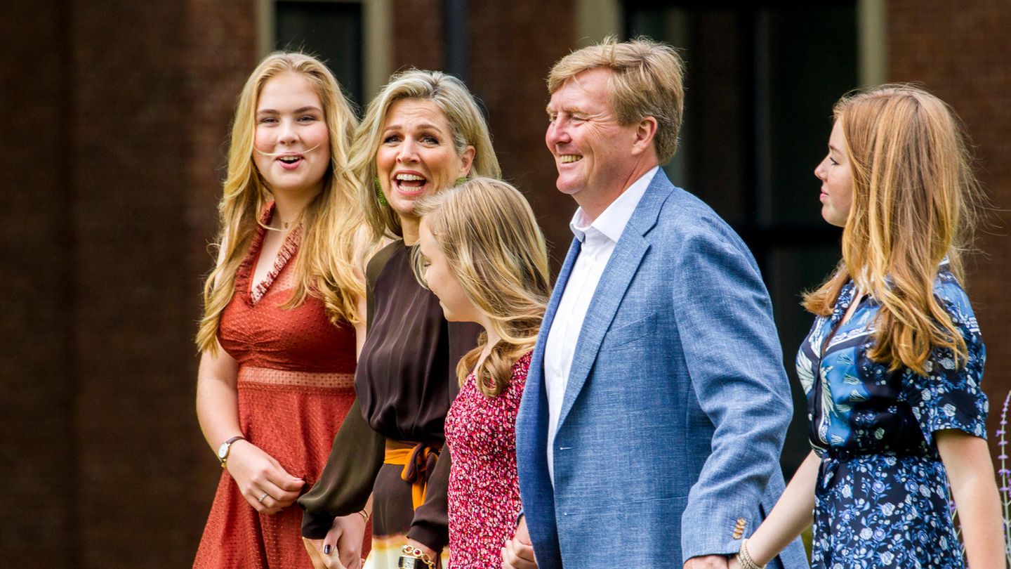 Kronprinzessin Amalia, Königin Máxima, Prinzessin Ariane, König Willem-Alexander, Prinzessin Alexia