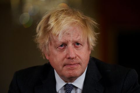 Nahaufnahme von Boris Johnson, der betrübt dreinschaut