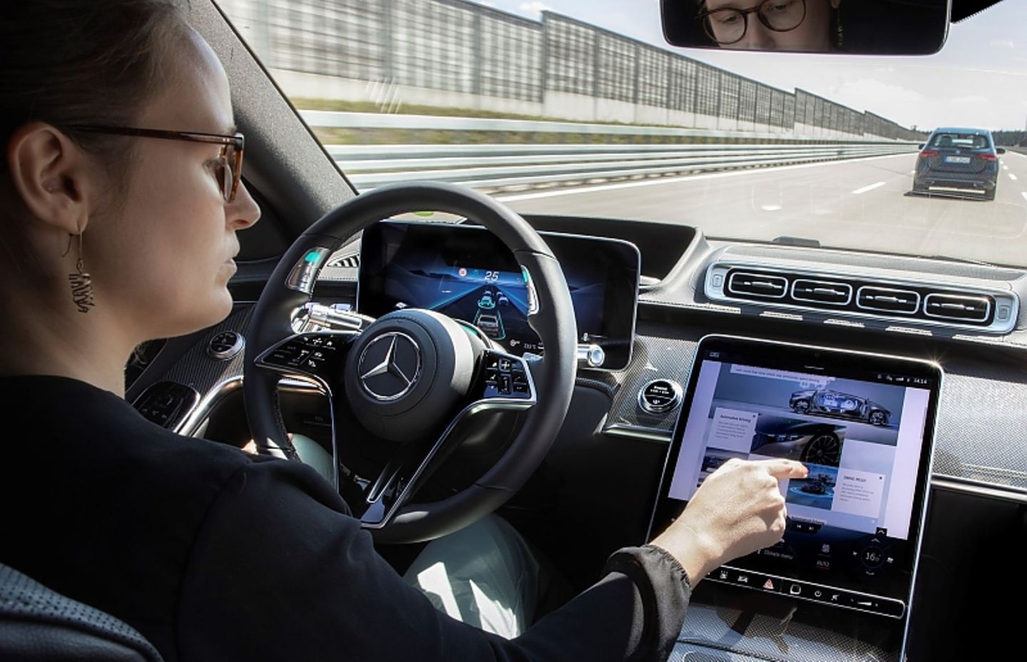 Mercedes Drive Pilot