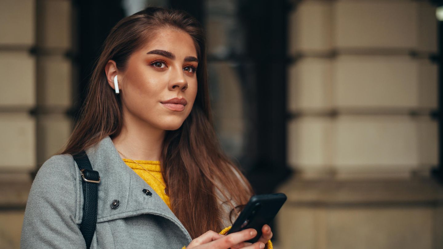 Apple AirPods Pro for 199 instead of 279 euros: The top deals on Monday