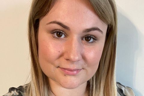 Ann-Kristin Waitschekauski, eine junge Frau mit langen, blonden Haaren