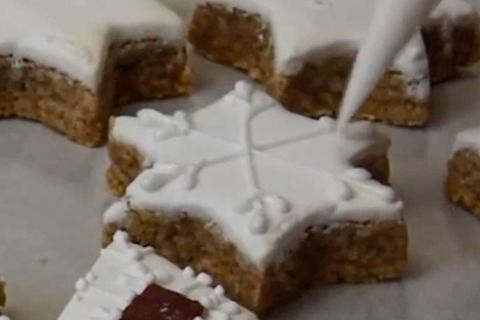 Geheimes Zimtstern-Rezept: Palast enthüllt Queen Elizabeths köstliche Rezeptur
