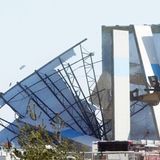 Der Tornado hat das Lagerhaus von Amazon großteils zerstört. Wände sind teilweise komplett eingestürzt.