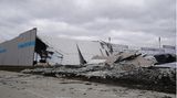 Die Lagerhalle wurde sprichwörtlich dem Erdboden gleich gemacht.