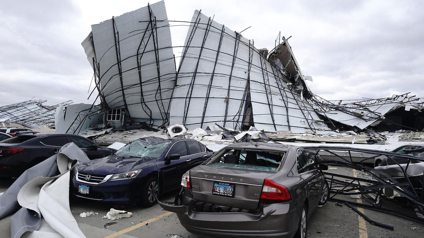USA: Tornado destroys Amazon warehouse |  STERN.de