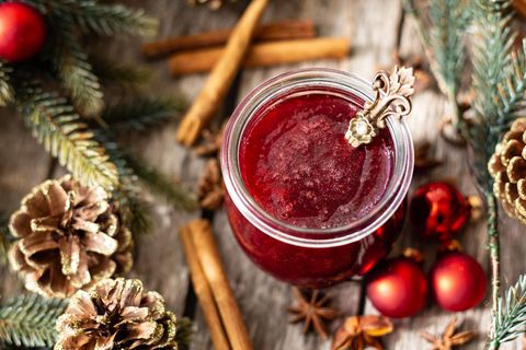 Weihnachtsfrühstück: So einfach machen Sie Glühweinmarmelade selbst.