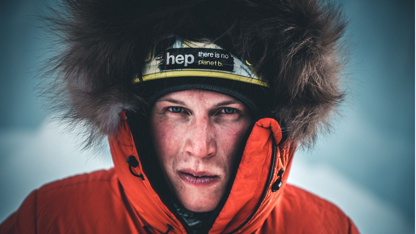 Extrembergsteiger Jost Kobusch wagt einen Rekordversuch am Mount Everest.