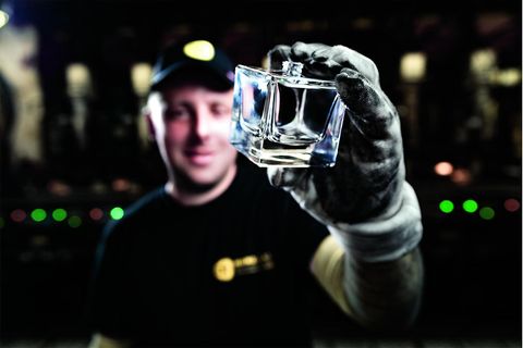 Bilder aus der Glasproduktion von Heinz Glas, Tettau