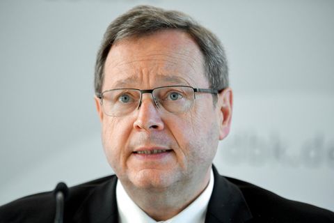 Katholische Kirche: Bischof Georg Bätzing über Missbrauchsskandal und Austrittswelle: "Den Menschen wurde der Glaube aus dem Herzen gerissen"