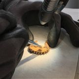 Für den ehrlichen Finder ging ein Lebenstraum in Erfüllung. Das Museum schreibt: "Der Schmuck wurde von  Frants Fugl Vestergaard abgegeben, und wir sind sehr dankbar dafür."