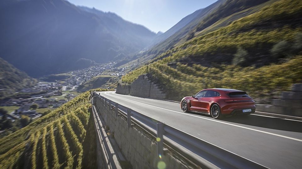 Porsche Taycan GTS Sport Turismo