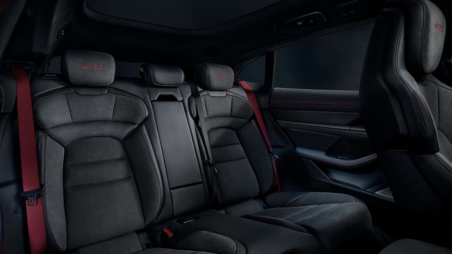 Porsche Taycan GTS Sport Turismo