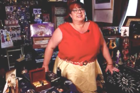 Magischer Weltrekord: Waliserin besitzt die größte Harry Potter Sammlung mit unglaublichen 6.300 Stücken