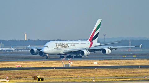 Airbus A380: Der letzte hergestellte Superjumbo wurde von der Crew emotional verabschiedet