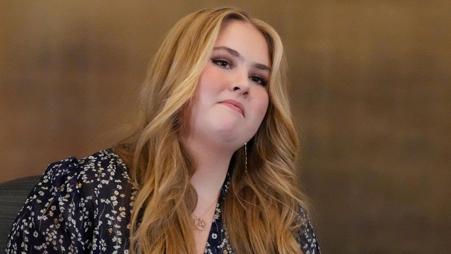 Prinzessin Amalia der Niederlande bei einem Besuch der Staatskanzlei Anfang Dezember