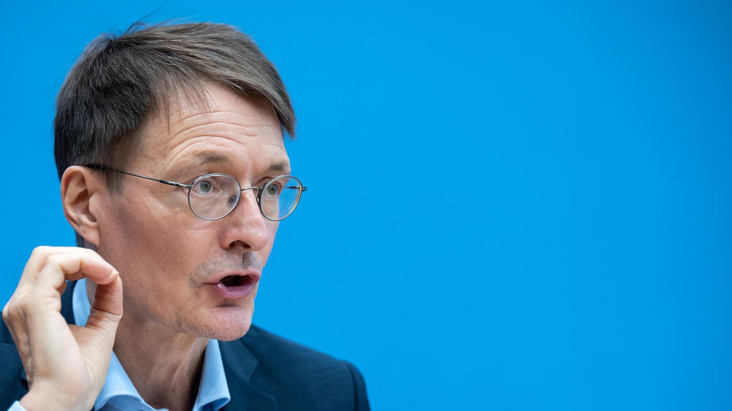 Corona: Lauterbach warns of Omikron wave in Germany (video)
