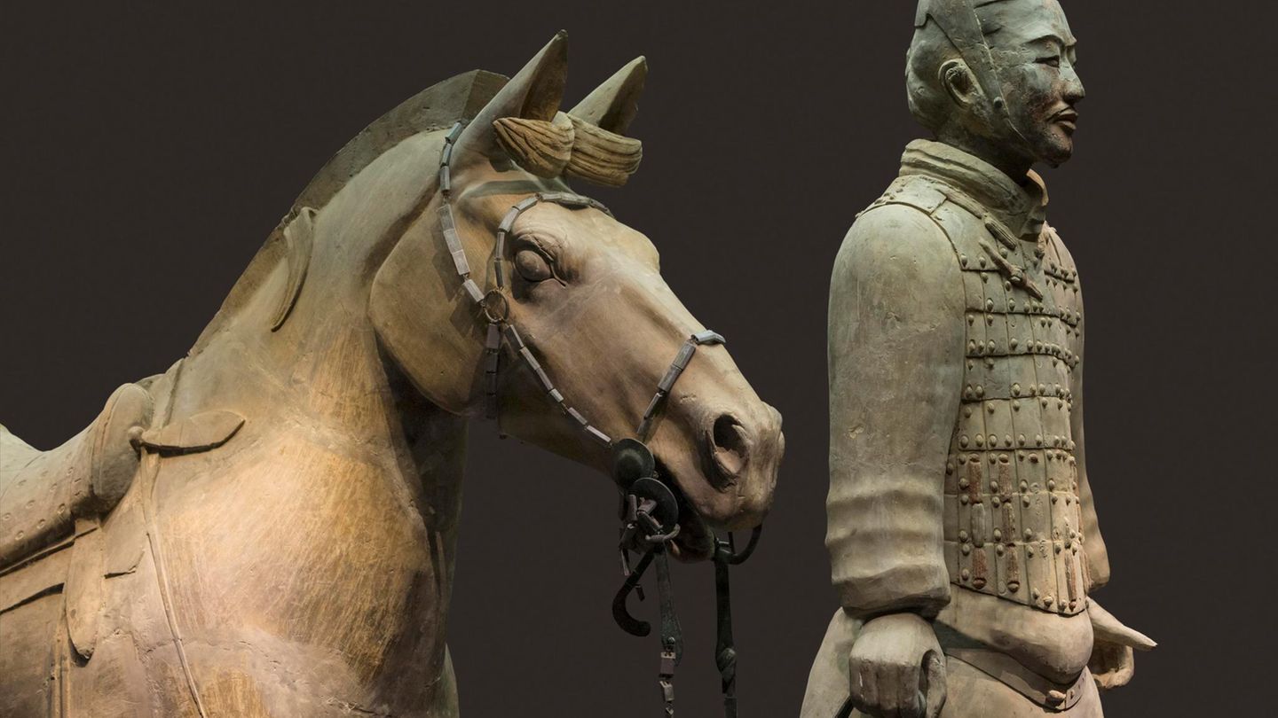 Krieger und Pferde wurden in Serie hergestellt, aber jede Skulptur hat individuelle Züge.