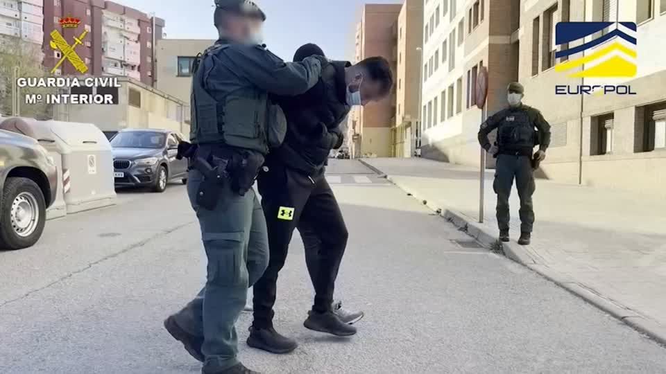 Video: Spanische Polizei zerschlägt Drogenschmugglerring