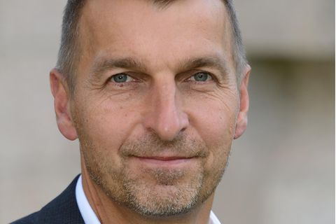 Prof. Dr. Peter Pfeffer