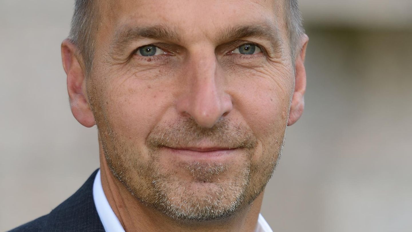 Prof. Dr. Peter Pfeffer