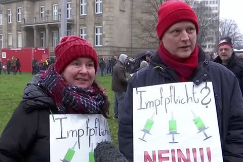 Video: "Unter Impfung verstehe ich was anderes" - Impfgegner äußern sich