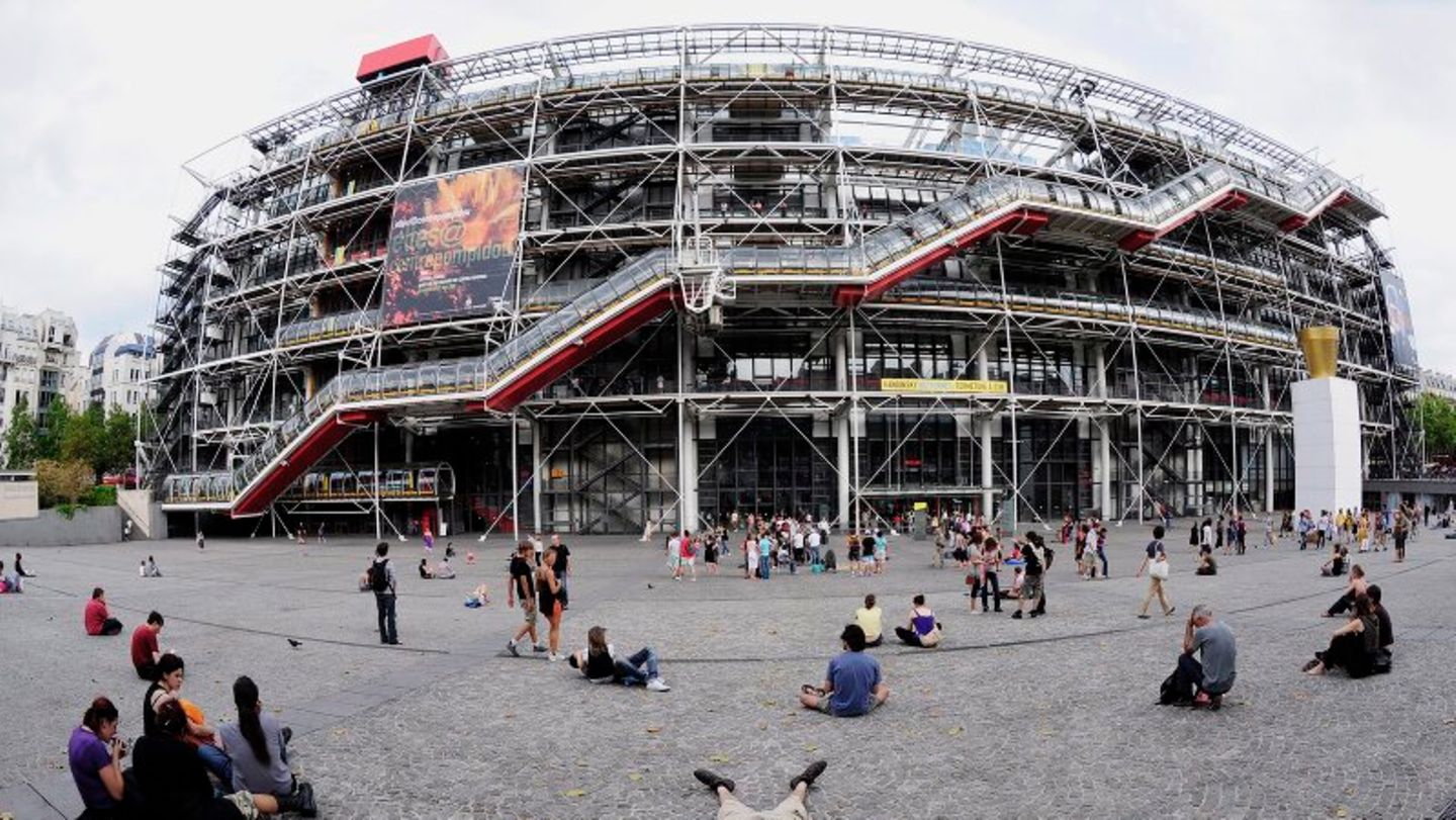 Centre Pompidou Richard Rogers' bekanntestes Bauwerk ist der radikale Kulturpalast Centre Pompidou in Paris