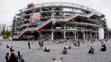Richard Rogers' bekanntestes Bauwerk ist der radikale Kulturpalast Centre Pompidou in Paris