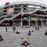 Richard Rogers' bekanntestes Bauwerk ist der radikale Kulturpalast Centre Pompidou in Paris
