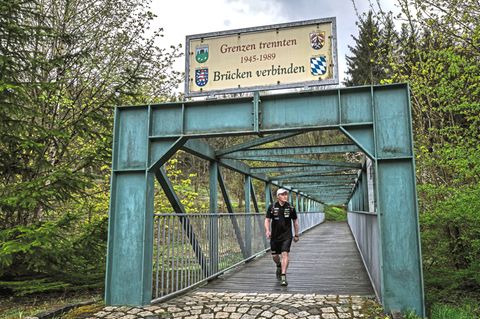 Brücken verbinden