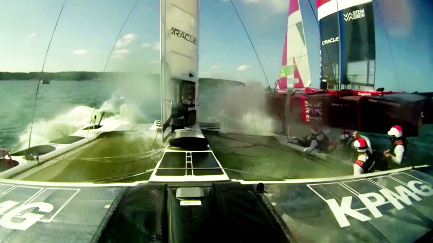 Australia: Olympic champion causes serious racing accident at sailing regatta (video)