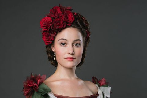 Devenport als Sisi , Kaiserin Elisabeth in ungarischer Tracht