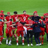 Münchens Spieler feiern die Deutsche Meisterschaft