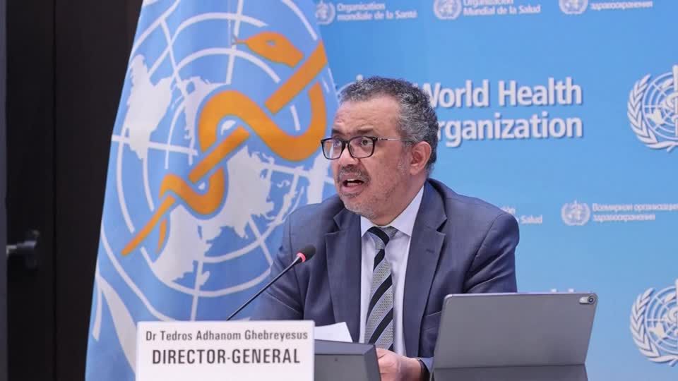 Video: WHO: Omikron breitet sich aus und infiziert auch die Geimpften Video: WHO: Omikron breitet sich aus und infiziert auch die Geimpften