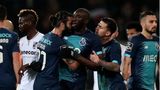 Februar 2020: Nach Beleidigungen gegen FC-Porto-Profi Moussa Marega meldet sich sogar der portugiesische Ministerpräsident António Costa zu Wort. Marega verlässt wenige Minuten nach seinem Siegtor zum 2:1 gegen Vitoria Guimarães wütend das Spielfeld, weil Fans ihn beleidigt und Affengeräusche gemacht haben. Er lässt sich weder von seinen Teamkollegen noch von Trainer Sérgio Conceição oder Profis des Gegners von seinem Vorhaben abbringen – die später dafür kritisiert werden, sich nicht angeschlossen zu haben.