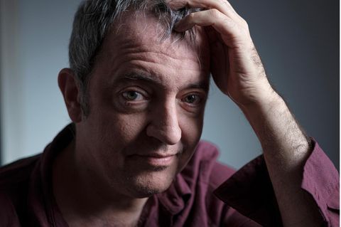Der Theatermacher und Musiker Rainald Grebe, gebürtiger Rheinländer, lebt seit vielen Jahren in Berlin