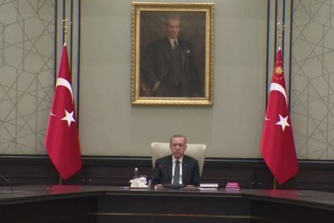 Video: Erdogan will Dollarisierung stoppen - Lira erholt sich